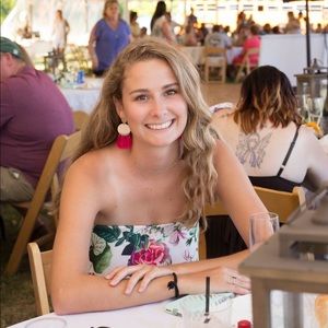 Meet your Posher, Jenna